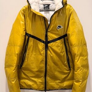 Nike Hooded Puffer Jacket – Yellow – Size M
